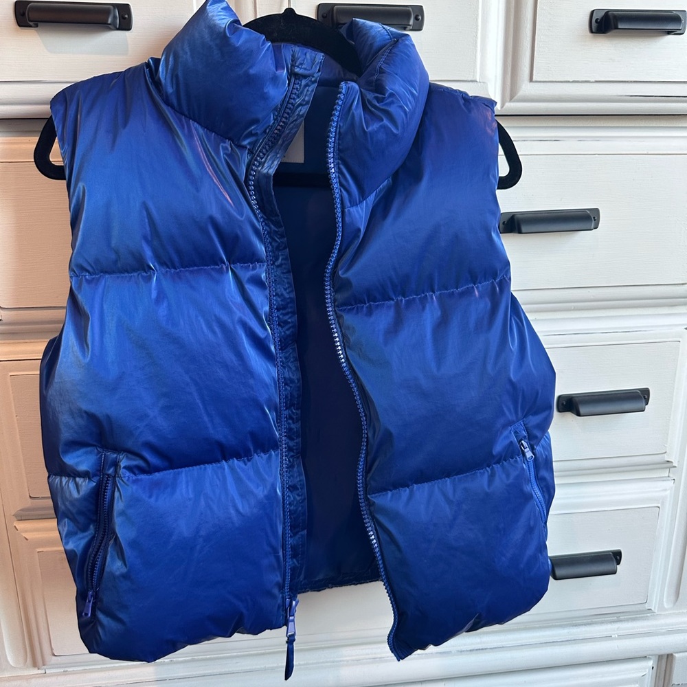 blue cropped vest